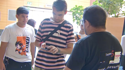 Público de Badajoz en el cine Conquistadores esta tarde